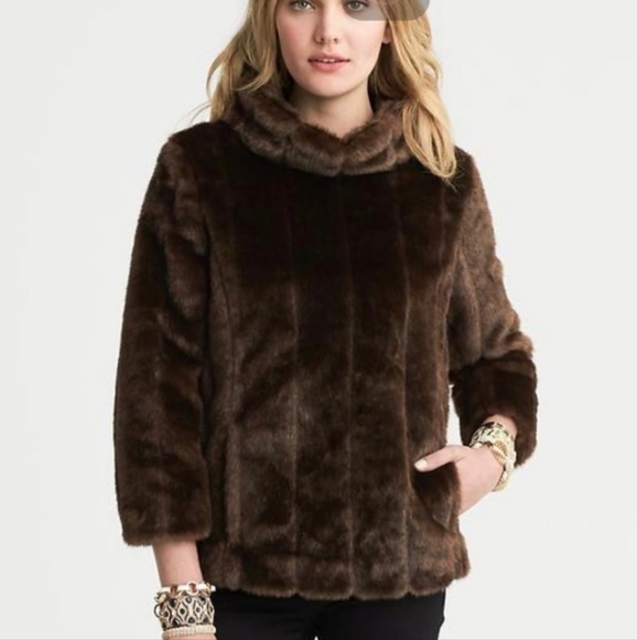 Banana Republic Faux Fur Pullover Size XS New Without Tag - Picture 6 of 6